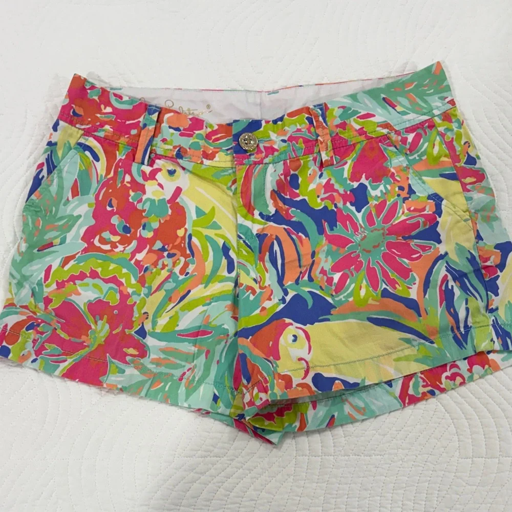 Lilly Pulitzer, The Callahan Short. Vibrant & Floral - Picture 2 of 9
